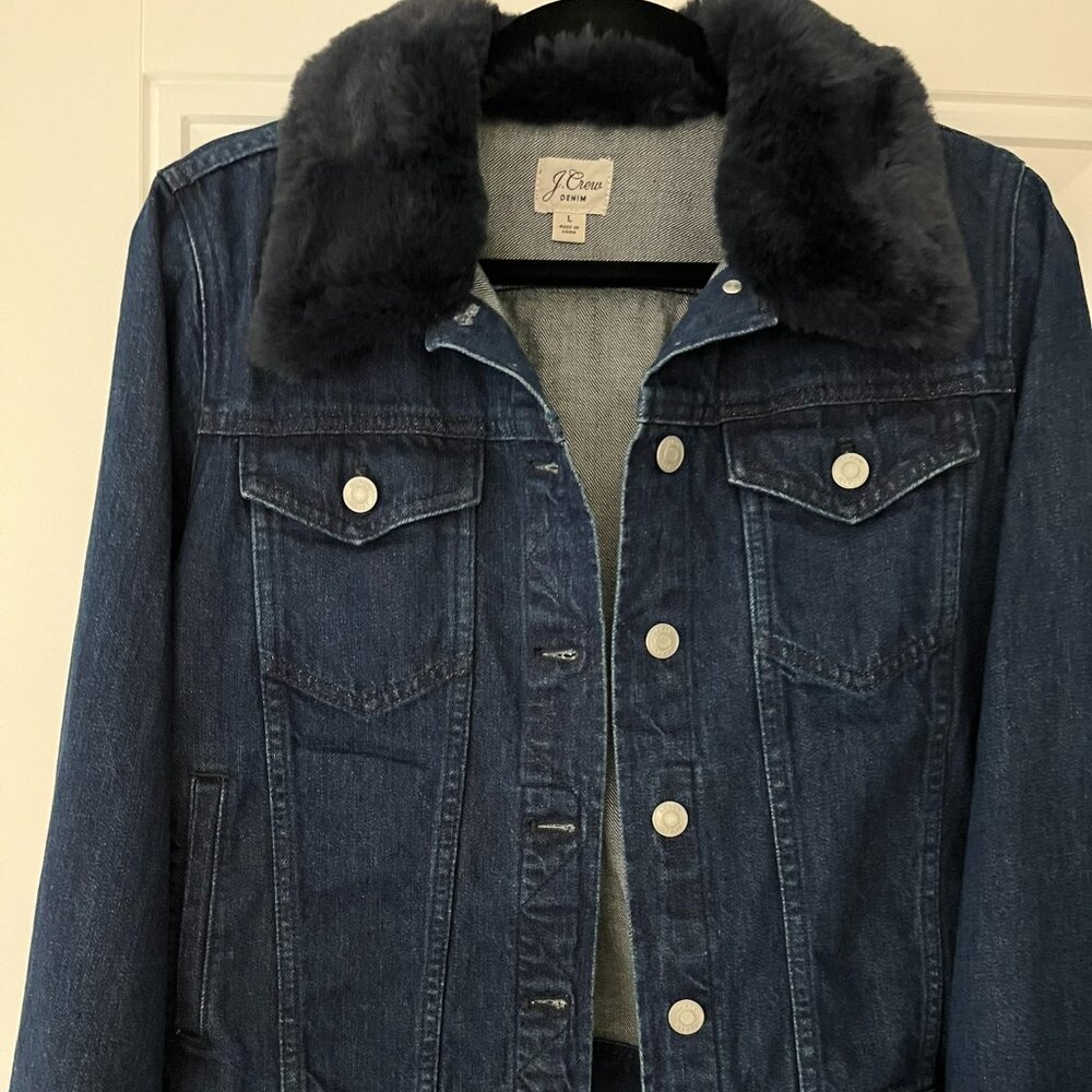 J. CREW DENIM JACKET LARGE BLUE FAUX FUR COLLAR JEAN JACKET